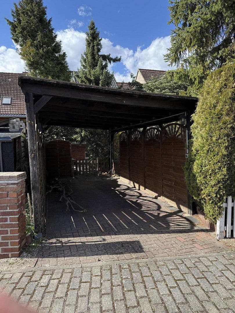 Prodej domu 161 m², pozemek 341 m², Weidenweg 12, Eisenhüttenstadt, Braniborsko Prodej domu 161 m², pozemek 341 m², Weidenweg 12, Eisenhüttenstadt, Braniborsko