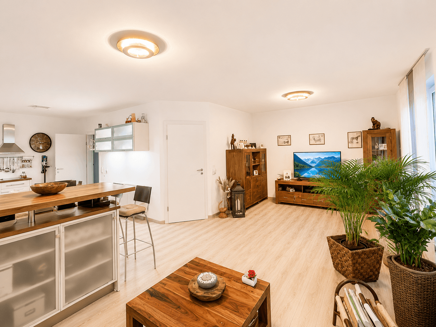 Prodej domu 106 m², pozemek 193 m², Hirsackerstrasse 5/2, Gottmadingen, Bádensko-Württembersko Prodej domu 106 m², pozemek 193 m², Hirsackerstrasse 5/2, Gottmadingen, Bádensko-Württembersko