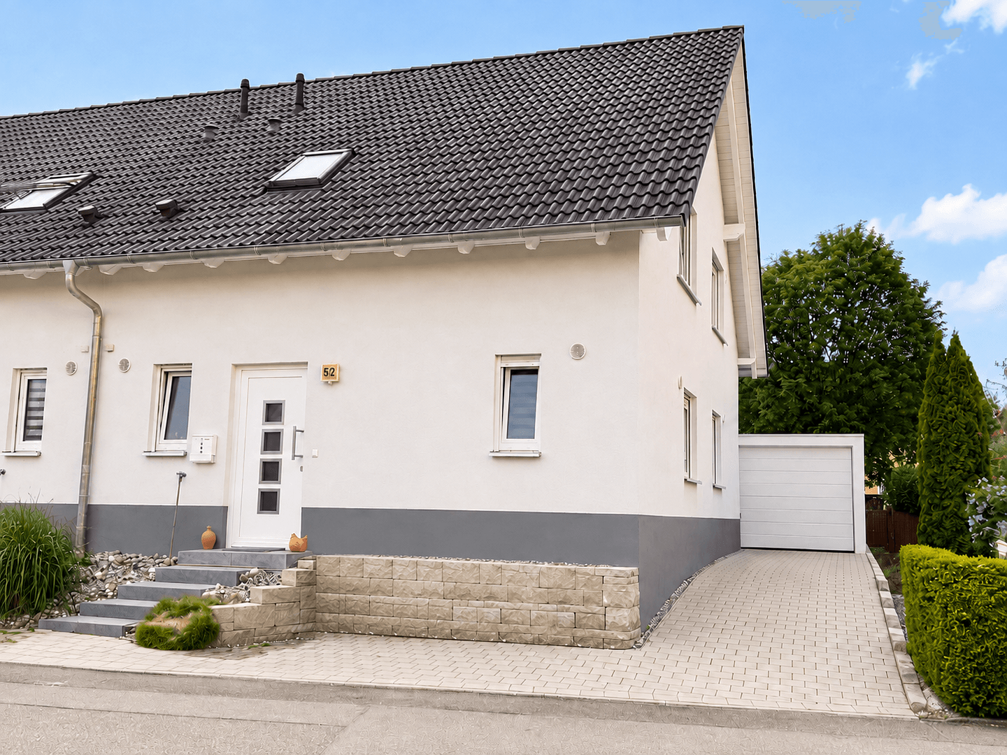 Prodej domu 106 m², pozemek 193 m², Hirsackerstrasse 5/2, Gottmadingen, Bádensko-Württembersko Prodej domu 106 m², pozemek 193 m², Hirsackerstrasse 5/2, Gottmadingen, Bádensko-Württembersko