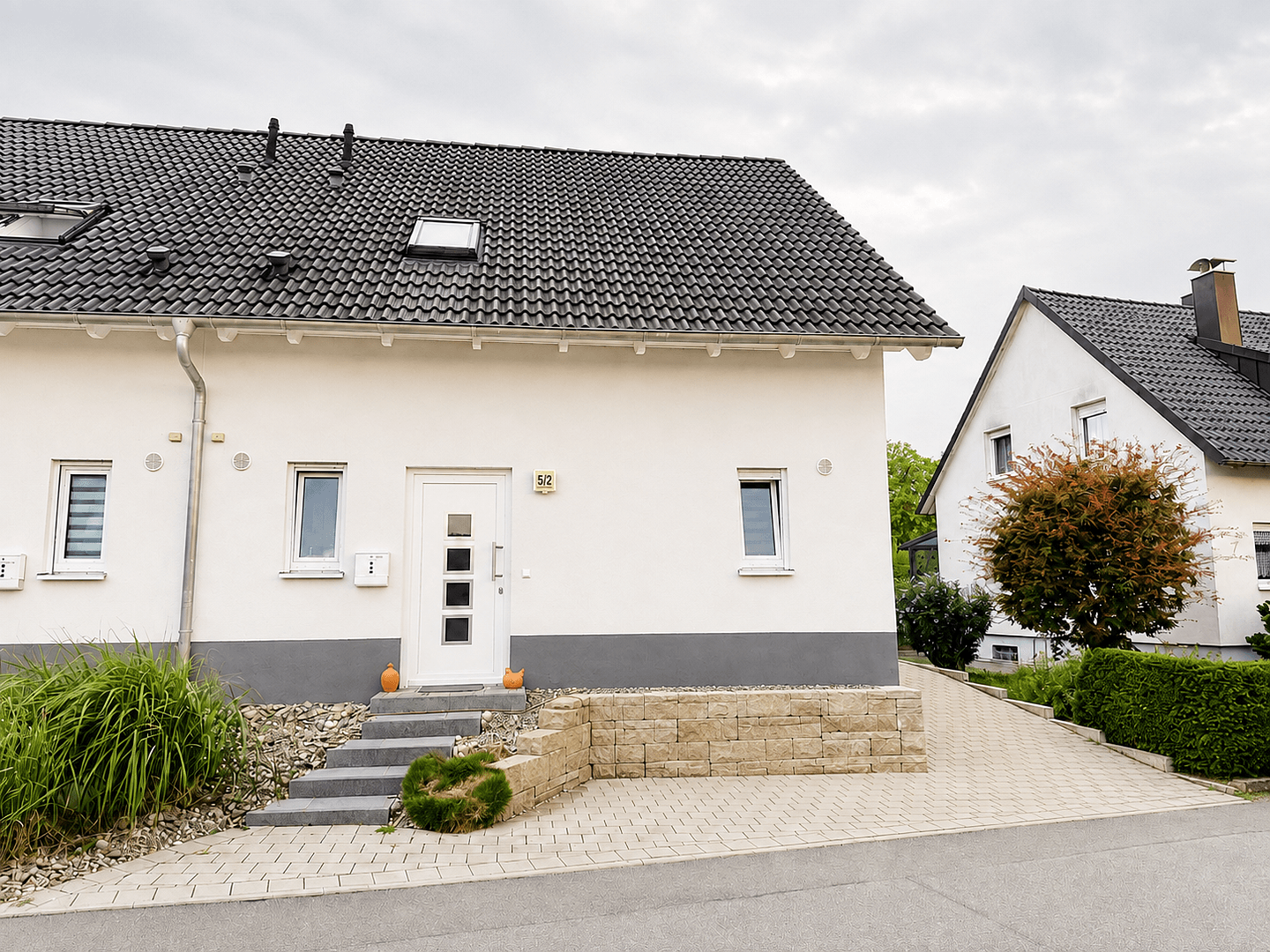 Prodej domu 106 m², pozemek 193 m², Hirsackerstrasse 5/2, Gottmadingen, Bádensko-Württembersko Prodej domu 106 m², pozemek 193 m², Hirsackerstrasse 5/2, Gottmadingen, Bádensko-Württembersko