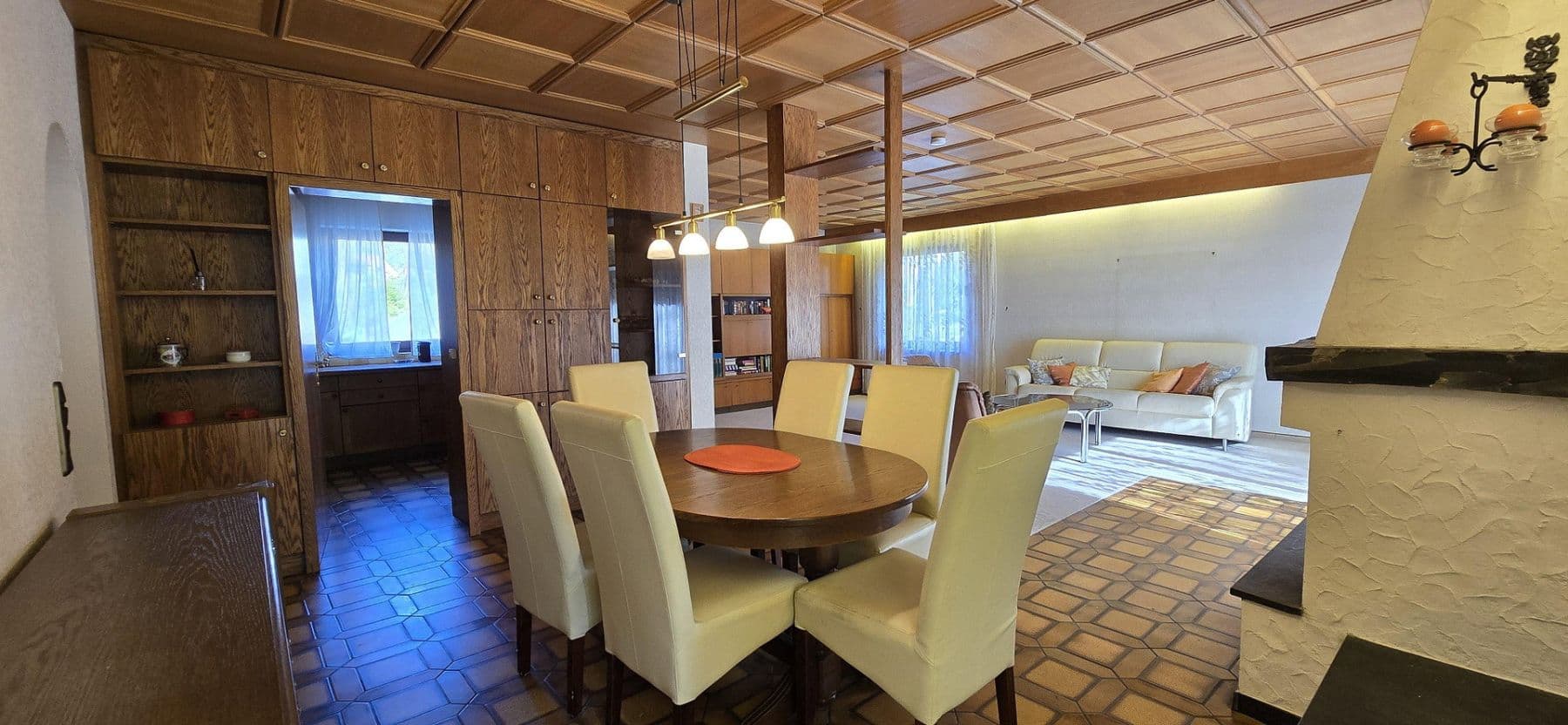 Prodej domu 258 m², pozemek 900 m², Kulmbach, Bavorsko Prodej domu 258 m², pozemek 900 m², Kulmbach, Bavorsko