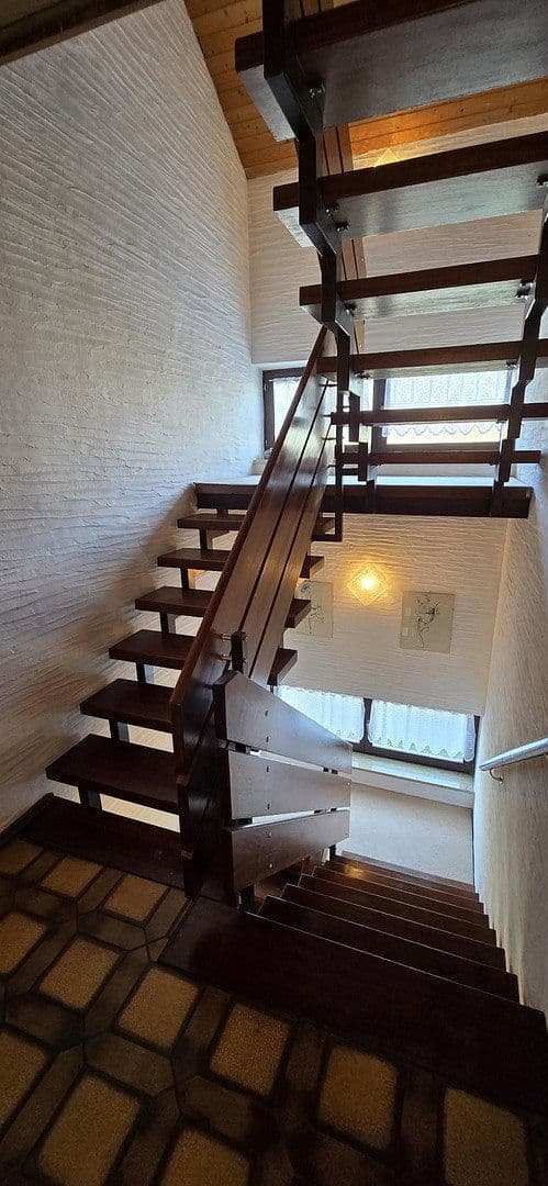 Prodej domu 258 m², pozemek 900 m², Kulmbach, Bavorsko Prodej domu 258 m², pozemek 900 m², Kulmbach, Bavorsko