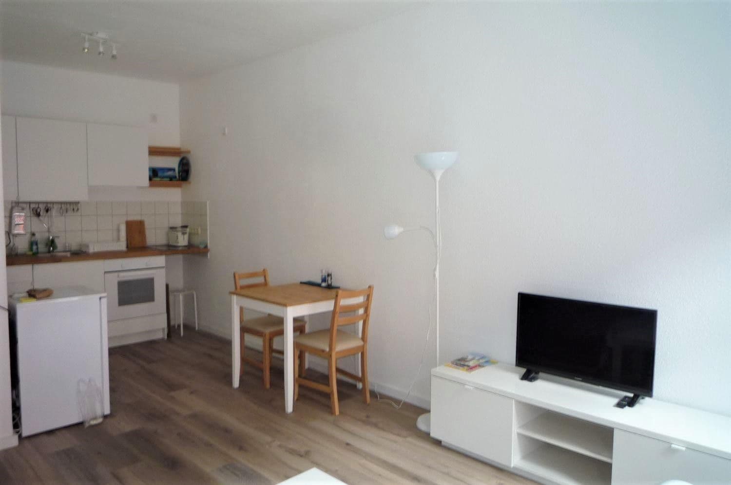 Pronájem bytu 1+1 28 m², Wismar, Mecklenburg-Vorpommern Pronájem bytu 1+1 28 m², Wismar, Mecklenburg-Vorpommern