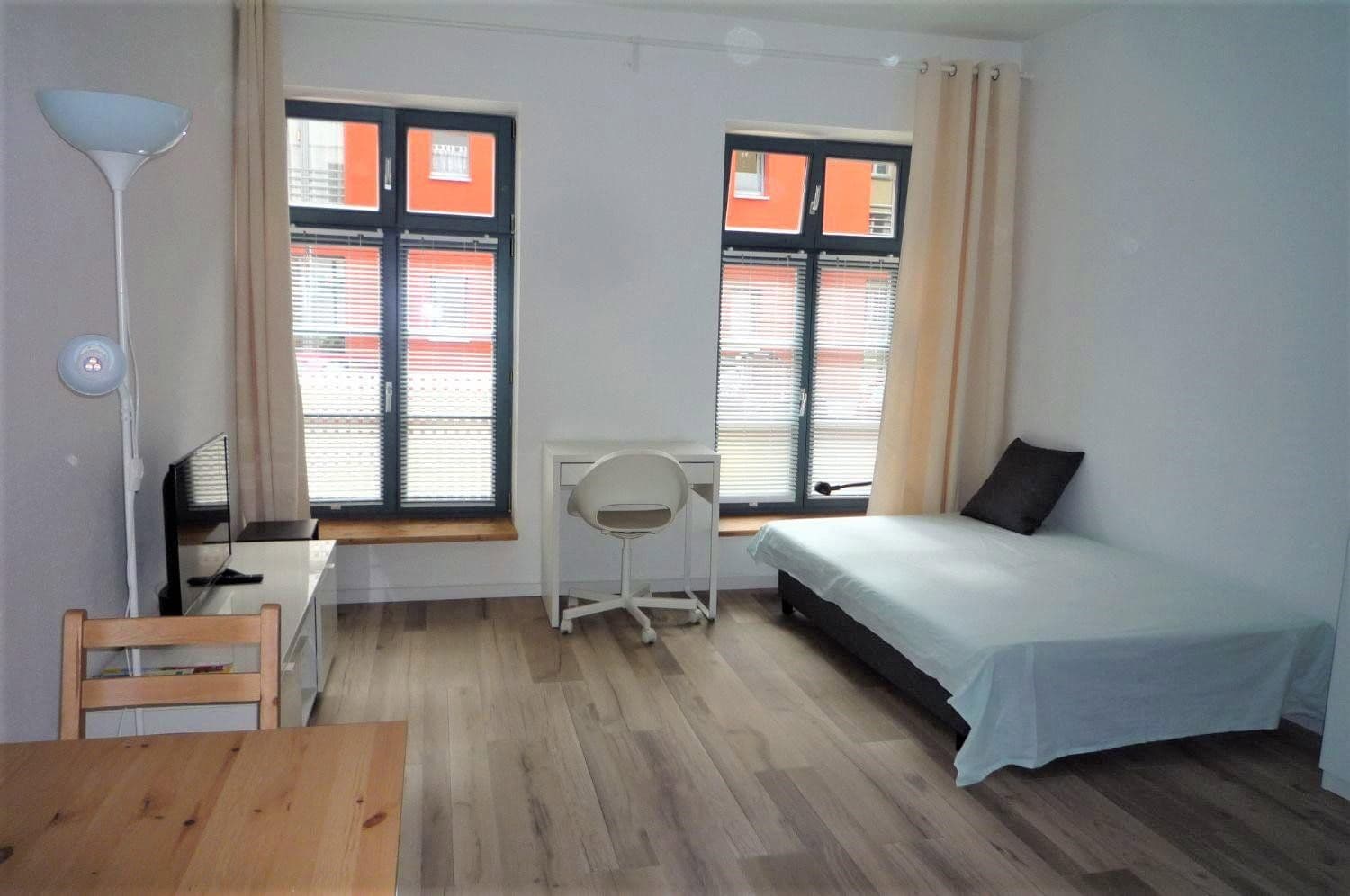 Pronájem bytu 1+1 28 m², Wismar, Mecklenburg-Vorpommern Pronájem bytu 1+1 28 m², Wismar, Mecklenburg-Vorpommern