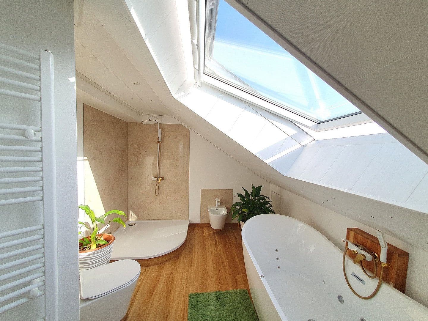 Prodej domu 291 m², pozemek 2.324 m², Kirchdorf, Bavorsko Prodej domu 291 m², pozemek 2.324 m², Kirchdorf, Bavorsko