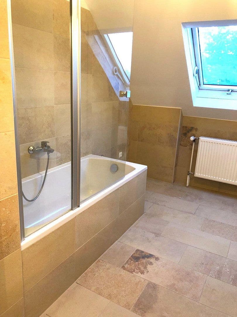 Prodej domu 224 m², pozemek 608 m², Ulmerstrasse 68, Augsburg, Bavorsko Prodej domu 224 m², pozemek 608 m², Ulmerstrasse 68, Augsburg, Bavorsko