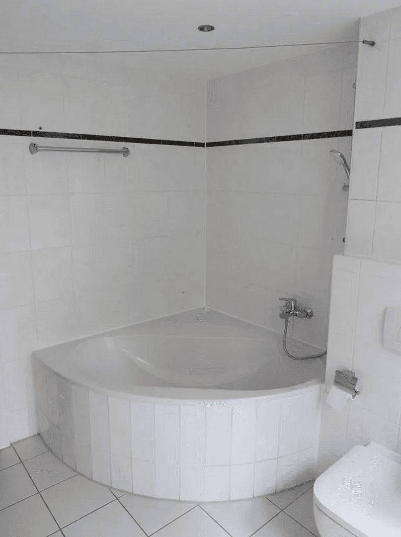 Pronájem bytu 2+1 62 m², Am Kapuzinerhölzl 37a, München, Bavorsko Pronájem bytu 2+1 62 m², Am Kapuzinerhölzl 37a, München, Bavorsko