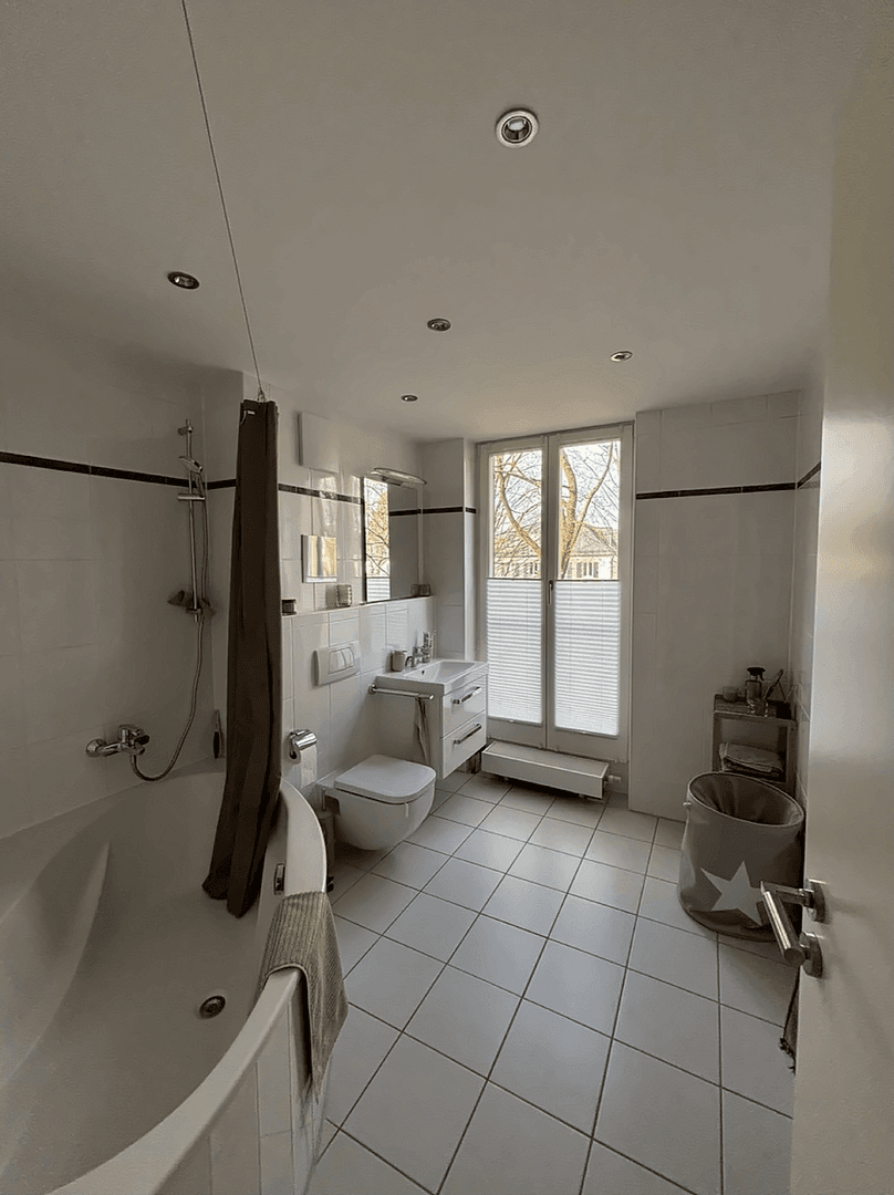 Pronájem bytu 2+1 62 m², Am Kapuzinerhölzl 37a, München, Bavorsko Pronájem bytu 2+1 62 m², Am Kapuzinerhölzl 37a, München, Bavorsko