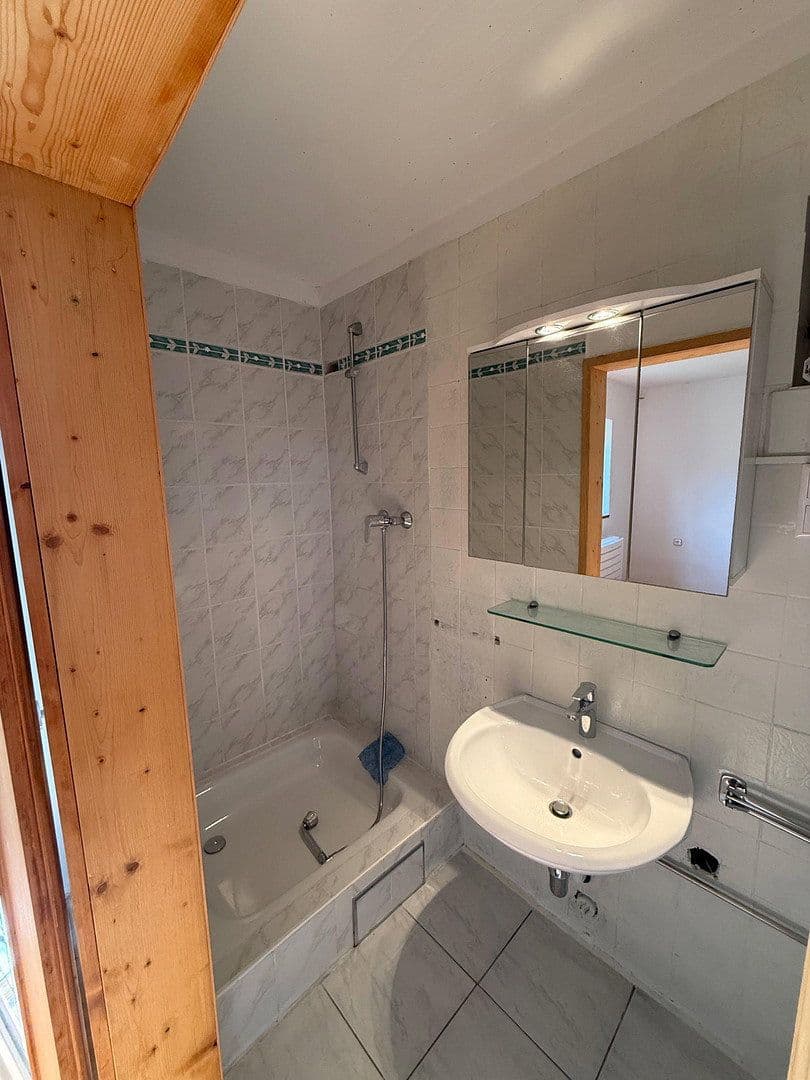 Pronájem bytu 2+1 39 m², Holzkirchen, Bavorsko Pronájem bytu 2+1 39 m², Holzkirchen, Bavorsko