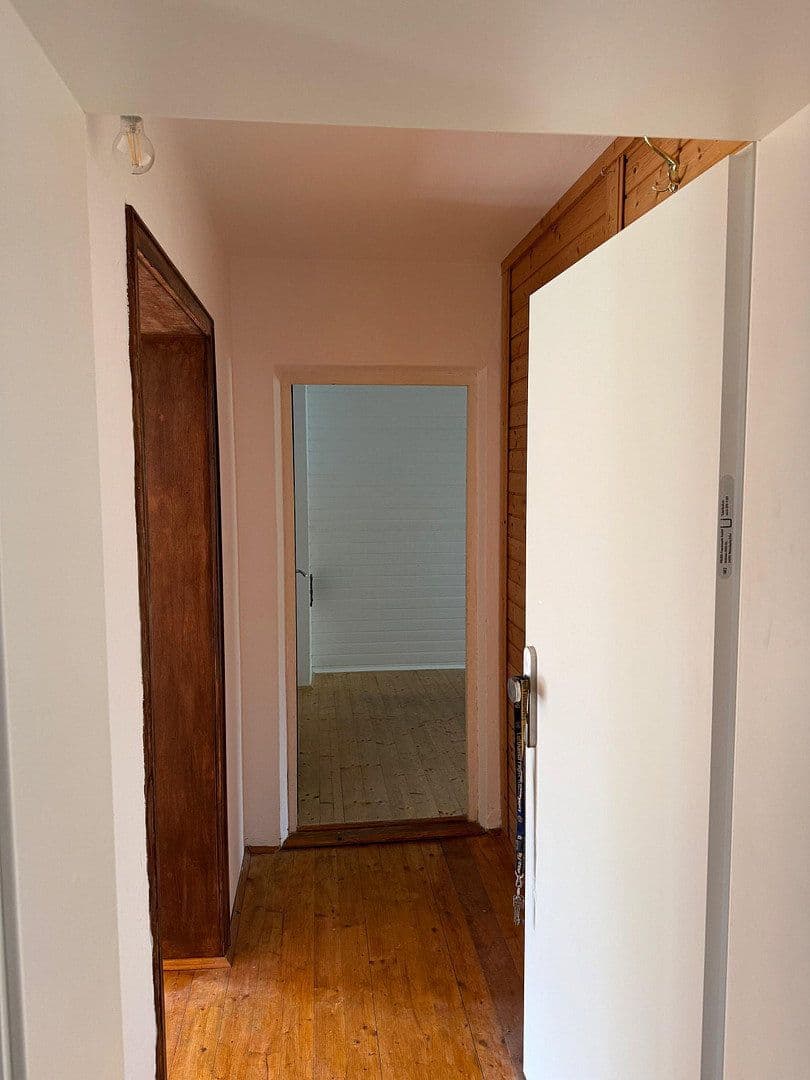 Pronájem bytu 2+1 39 m², Holzkirchen, Bavorsko Pronájem bytu 2+1 39 m², Holzkirchen, Bavorsko