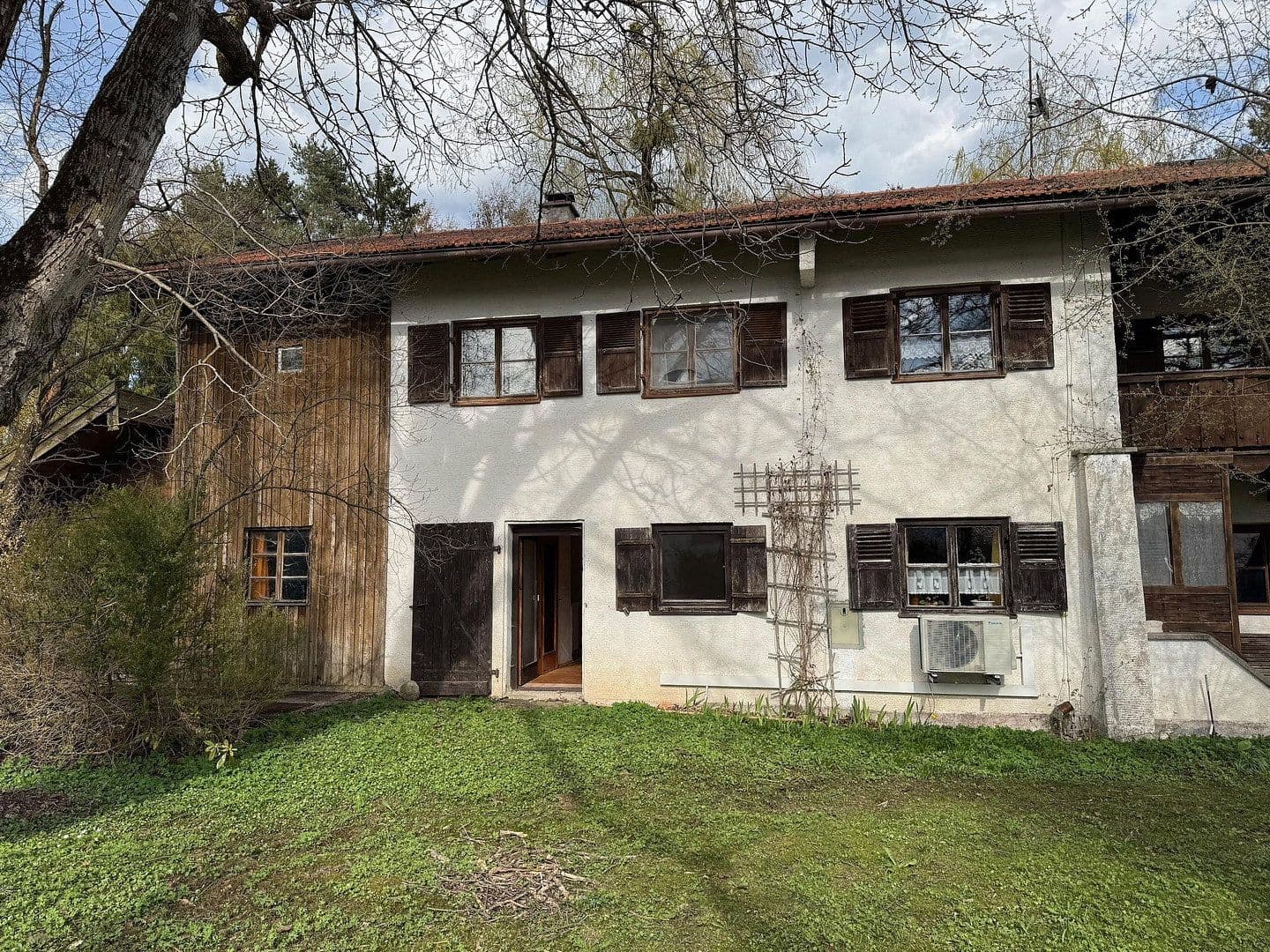 Pronájem bytu 2+1 39 m², Holzkirchen, Bavorsko Pronájem bytu 2+1 39 m², Holzkirchen, Bavorsko