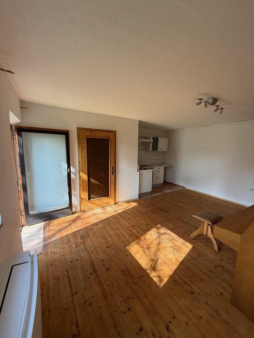 Pronájem bytu 2+1 39 m², Holzkirchen, Bavorsko Pronájem bytu 2+1 39 m², Holzkirchen, Bavorsko
