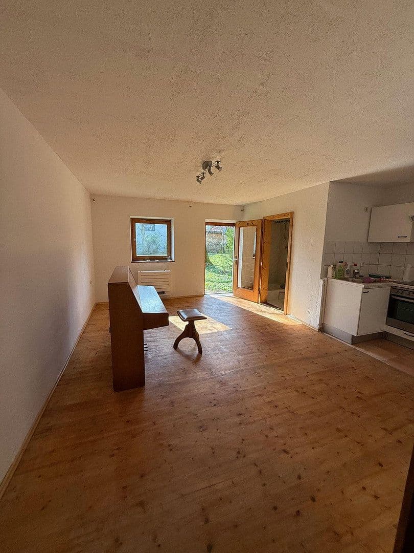 Pronájem bytu 2+1 39 m², Holzkirchen, Bavorsko Pronájem bytu 2+1 39 m², Holzkirchen, Bavorsko