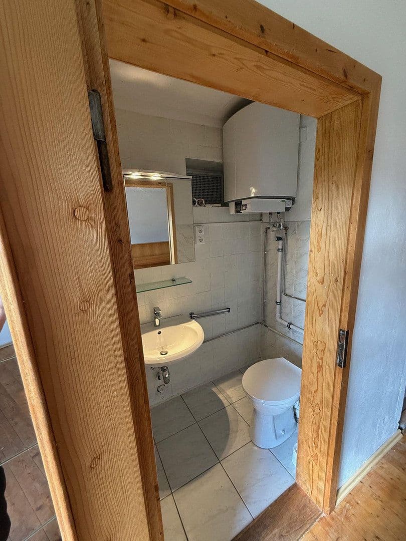 Pronájem bytu 2+1 39 m², Holzkirchen, Bavorsko Pronájem bytu 2+1 39 m², Holzkirchen, Bavorsko