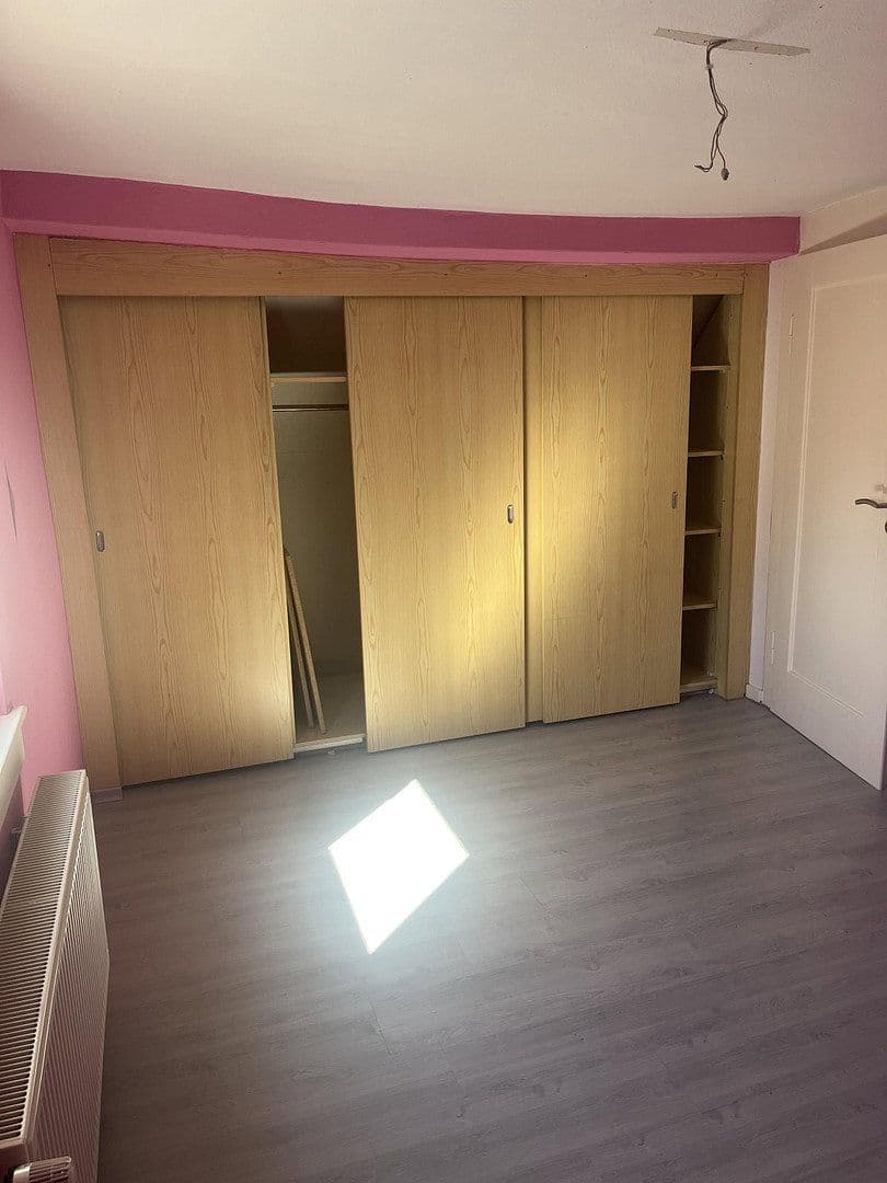 Prodej domu 86 m², pozemek 356 m², Ober-Rodener-Strasse 107, Rodgau, Hessen Prodej domu 86 m², pozemek 356 m², Ober-Rodener-Strasse 107, Rodgau, Hessen