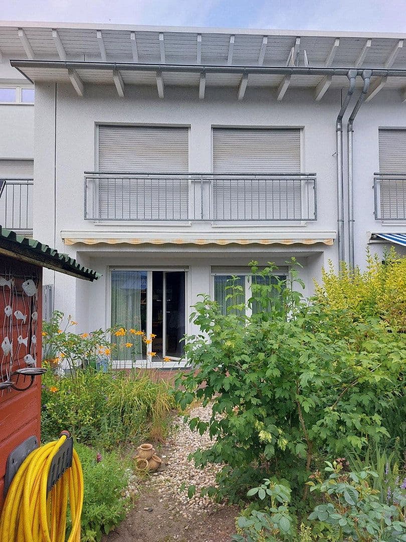 Prodej domu 98 m², pozemek 138 m², Pfungstadt, Hessen Prodej domu 98 m², pozemek 138 m², Pfungstadt, Hessen