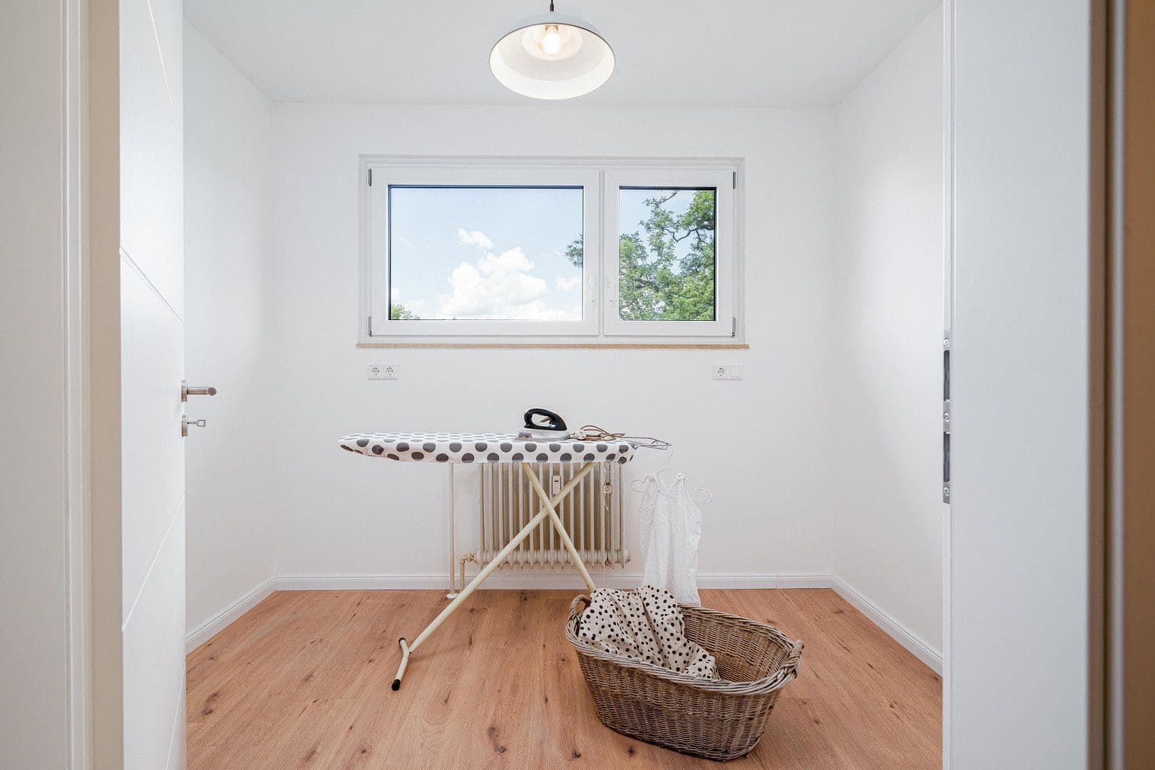 Prodej domu 250 m², pozemek 1.251 m², Weißenburg in Bayern, Bavorsko Prodej domu 250 m², pozemek 1.251 m², Weißenburg in Bayern, Bavorsko