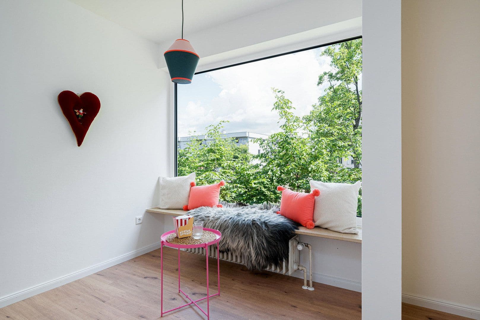 Prodej domu 250 m², pozemek 1.251 m², Weißenburg in Bayern, Bavorsko Prodej domu 250 m², pozemek 1.251 m², Weißenburg in Bayern, Bavorsko