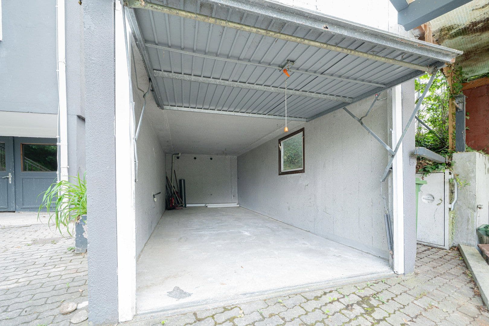 Prodej domu 250 m², pozemek 1.251 m², Weißenburg in Bayern, Bavorsko Prodej domu 250 m², pozemek 1.251 m², Weißenburg in Bayern, Bavorsko