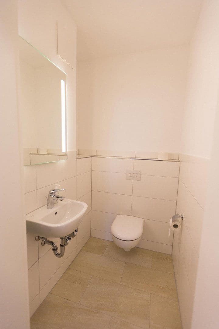 Pronájem bytu 3+1 105 m², Frankfurter Straße 169, Bad Vilbel, Hessen Pronájem bytu 3+1 105 m², Frankfurter Straße 169, Bad Vilbel, Hessen
