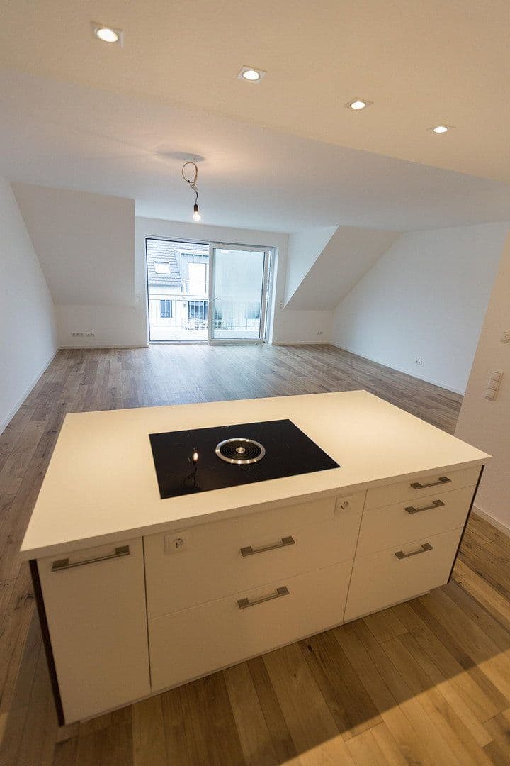 Pronájem bytu 3+1 105 m², Frankfurter Straße 169, Bad Vilbel, Hessen Pronájem bytu 3+1 105 m², Frankfurter Straße 169, Bad Vilbel, Hessen