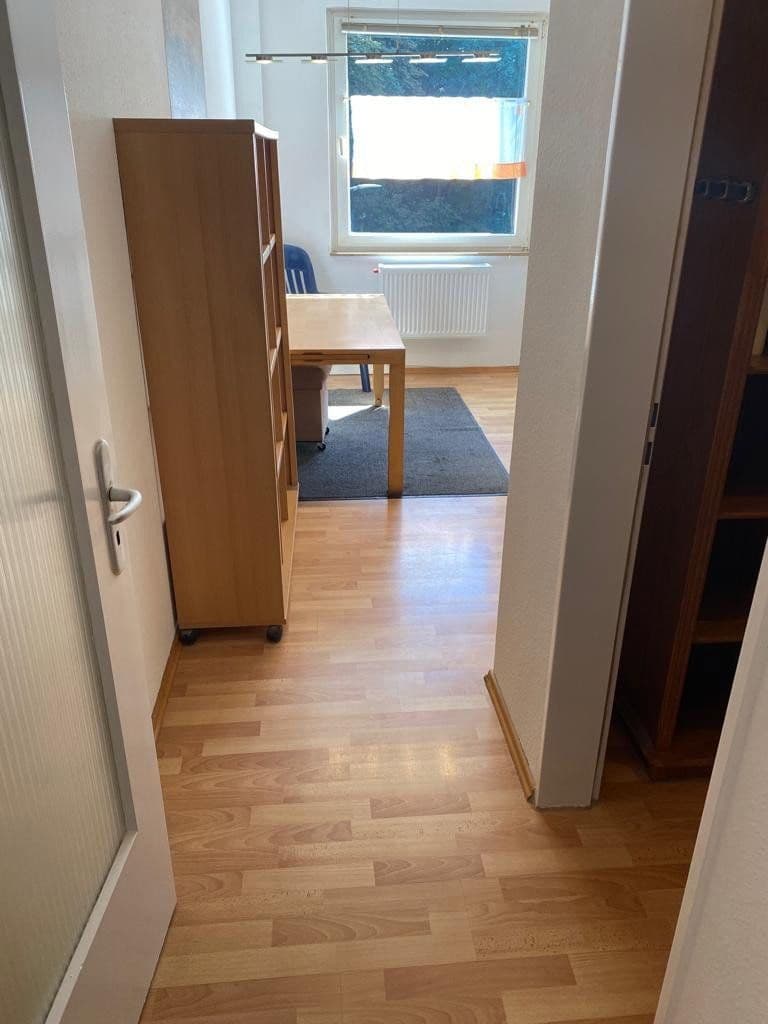 Pronájem bytu 3+kk 105 m², Ittertalstraße 138, Solingen, Severní Porýní-Vestfálsko Pronájem bytu 3+kk 105 m², Ittertalstraße 138, Solingen, Severní Porýní-Vestfálsko