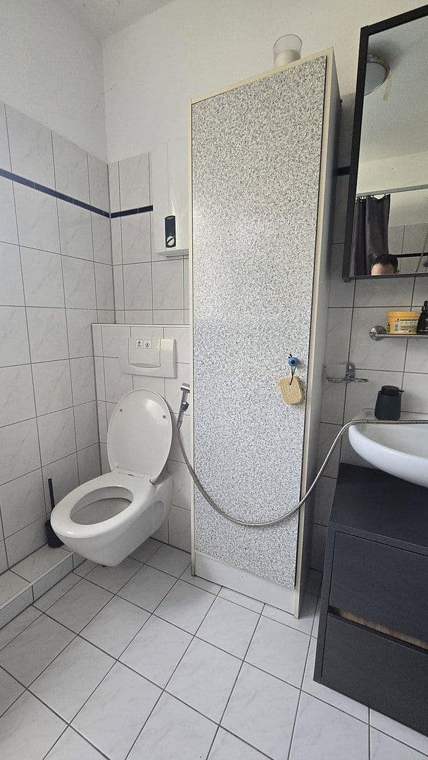 Pronájem bytu 3+kk 105 m², Ittertalstraße 138, Solingen, Severní Porýní-Vestfálsko Pronájem bytu 3+kk 105 m², Ittertalstraße 138, Solingen, Severní Porýní-Vestfálsko