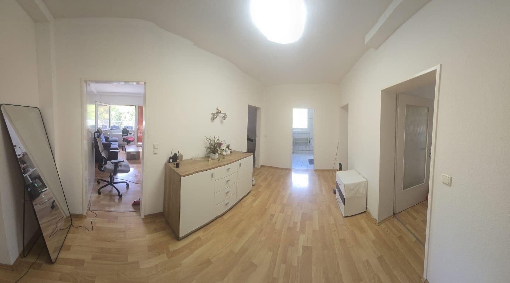 Pronájem bytu 3+kk 105 m², Ittertalstraße 138, Solingen, Severní Porýní-Vestfálsko Pronájem bytu 3+kk 105 m², Ittertalstraße 138, Solingen, Severní Porýní-Vestfálsko