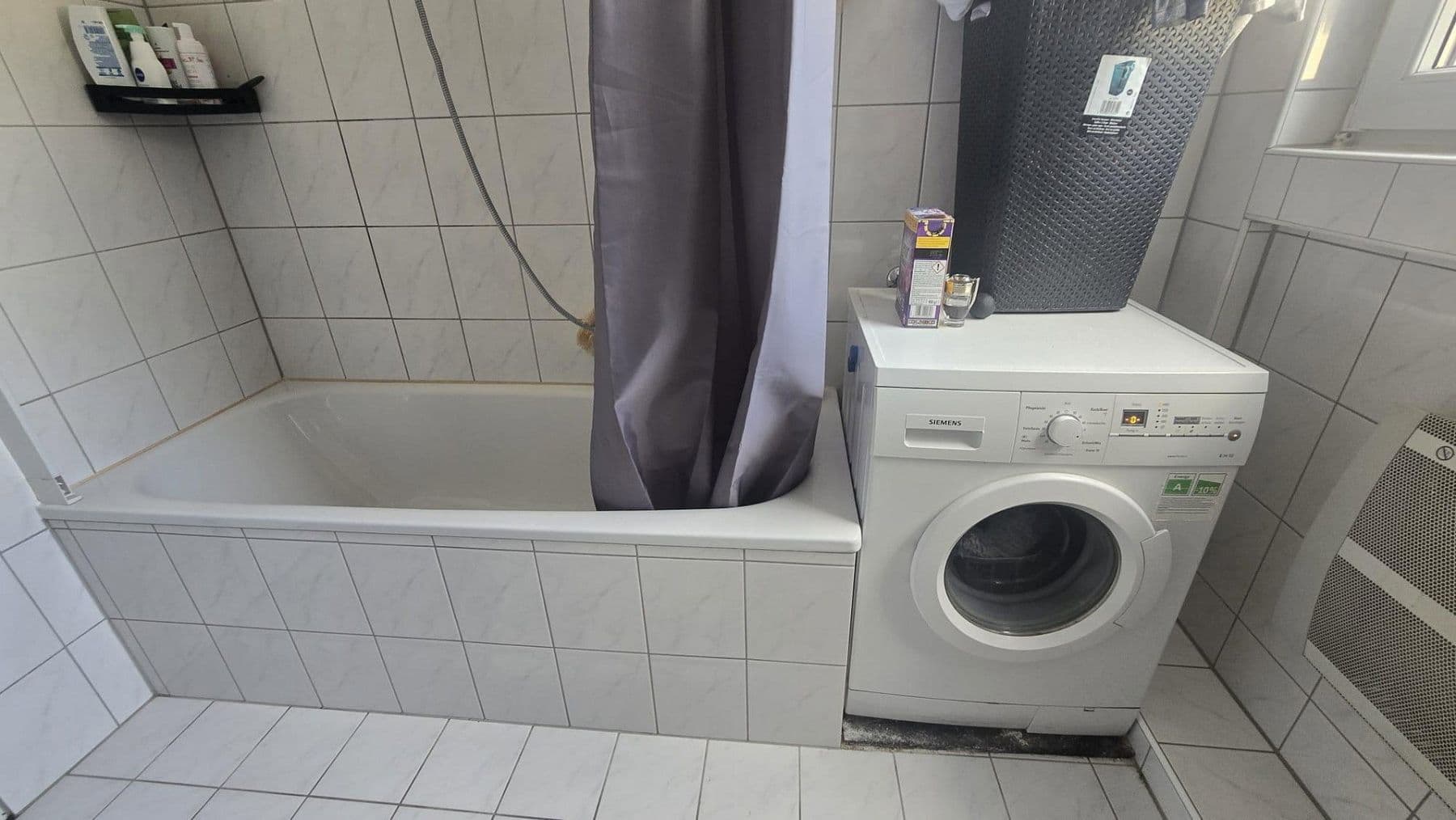 Pronájem bytu 3+kk 105 m², Ittertalstraße 138, Solingen, Severní Porýní-Vestfálsko Pronájem bytu 3+kk 105 m², Ittertalstraße 138, Solingen, Severní Porýní-Vestfálsko