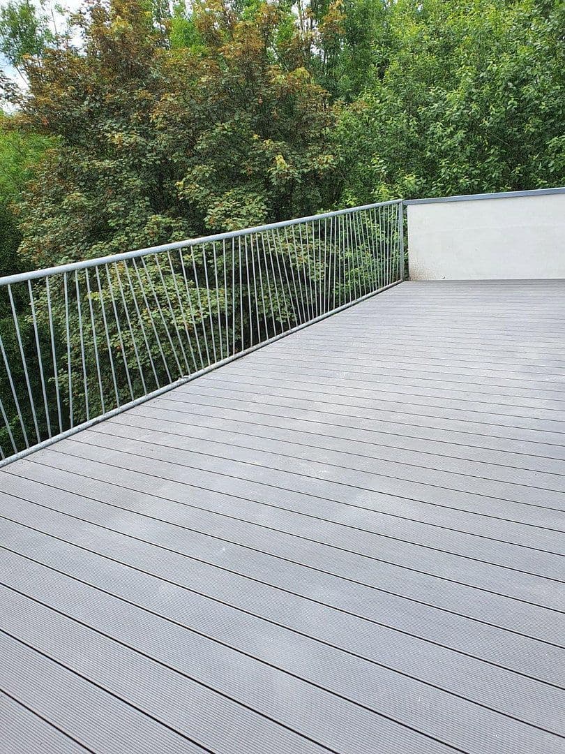 Pronájem bytu 3+kk 105 m², Ittertalstraße 138, Solingen, Severní Porýní-Vestfálsko Pronájem bytu 3+kk 105 m², Ittertalstraße 138, Solingen, Severní Porýní-Vestfálsko