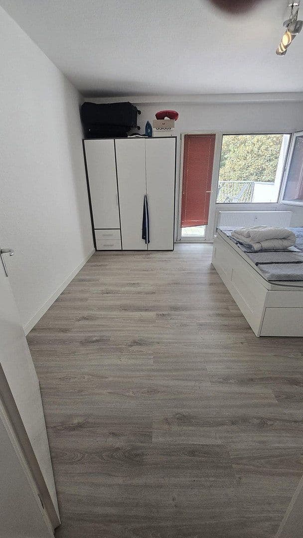 Pronájem bytu 3+kk 105 m², Ittertalstraße 138, Solingen, Severní Porýní-Vestfálsko Pronájem bytu 3+kk 105 m², Ittertalstraße 138, Solingen, Severní Porýní-Vestfálsko