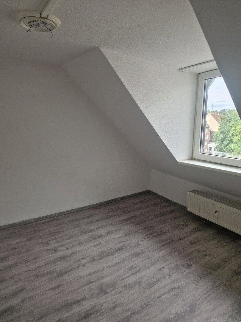 Pronájem bytu 2+1 45 m², Liebfrauenstr, 20, Duisburg, Severní Porýní-Vestfálsko Pronájem bytu 2+1 45 m², Liebfrauenstr, 20, Duisburg, Severní Porýní-Vestfálsko