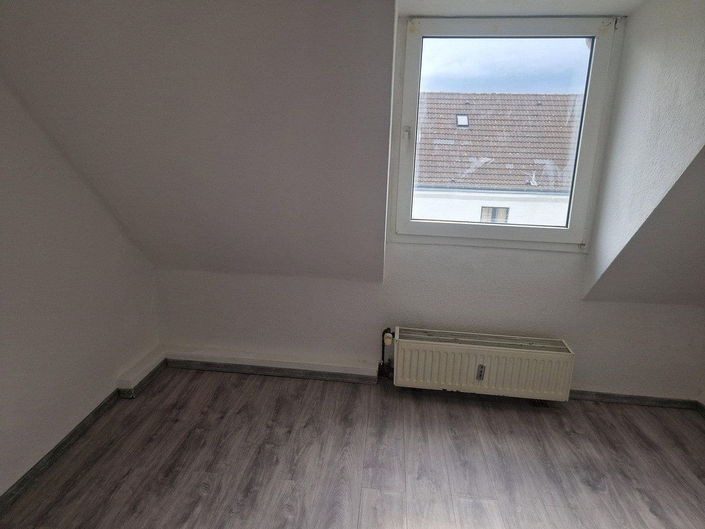 Pronájem bytu 2+1 45 m², Liebfrauenstr, 20, Duisburg, Severní Porýní-Vestfálsko Pronájem bytu 2+1 45 m², Liebfrauenstr, 20, Duisburg, Severní Porýní-Vestfálsko