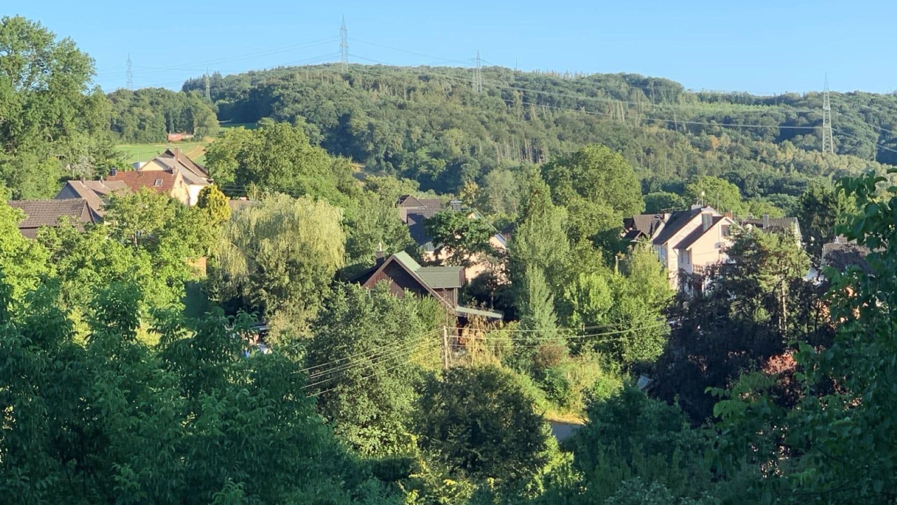 Prodej domu 168 m², pozemek 1.157 m², Windeck, Severní Porýní-Vestfálsko Prodej domu 168 m², pozemek 1.157 m², Windeck, Severní Porýní-Vestfálsko