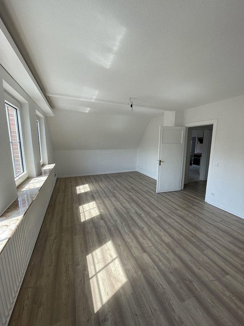 Pronájem bytu 3+1 90 m², Deichstraße 2, Winsen (Luhe), Dolní Sasko Pronájem bytu 3+1 90 m², Deichstraße 2, Winsen (Luhe), Dolní Sasko