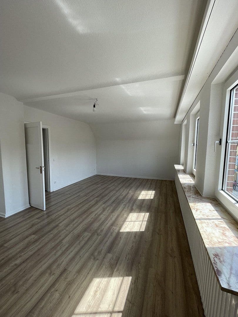 Pronájem bytu 3+1 90 m², Deichstraße 2, Winsen (Luhe), Dolní Sasko Pronájem bytu 3+1 90 m², Deichstraße 2, Winsen (Luhe), Dolní Sasko