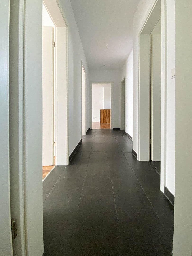 Pronájem bytu 3+1 82 m², Krakauer Straße 5, Nürnberg, Bavorsko Pronájem bytu 3+1 82 m², Krakauer Straße 5, Nürnberg, Bavorsko