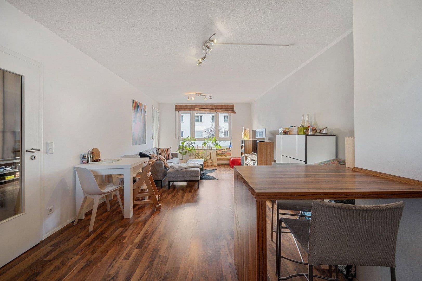 Pronájem bytu 3+1 82 m², Krakauer Straße 5, Nürnberg, Bavorsko Pronájem bytu 3+1 82 m², Krakauer Straße 5, Nürnberg, Bavorsko