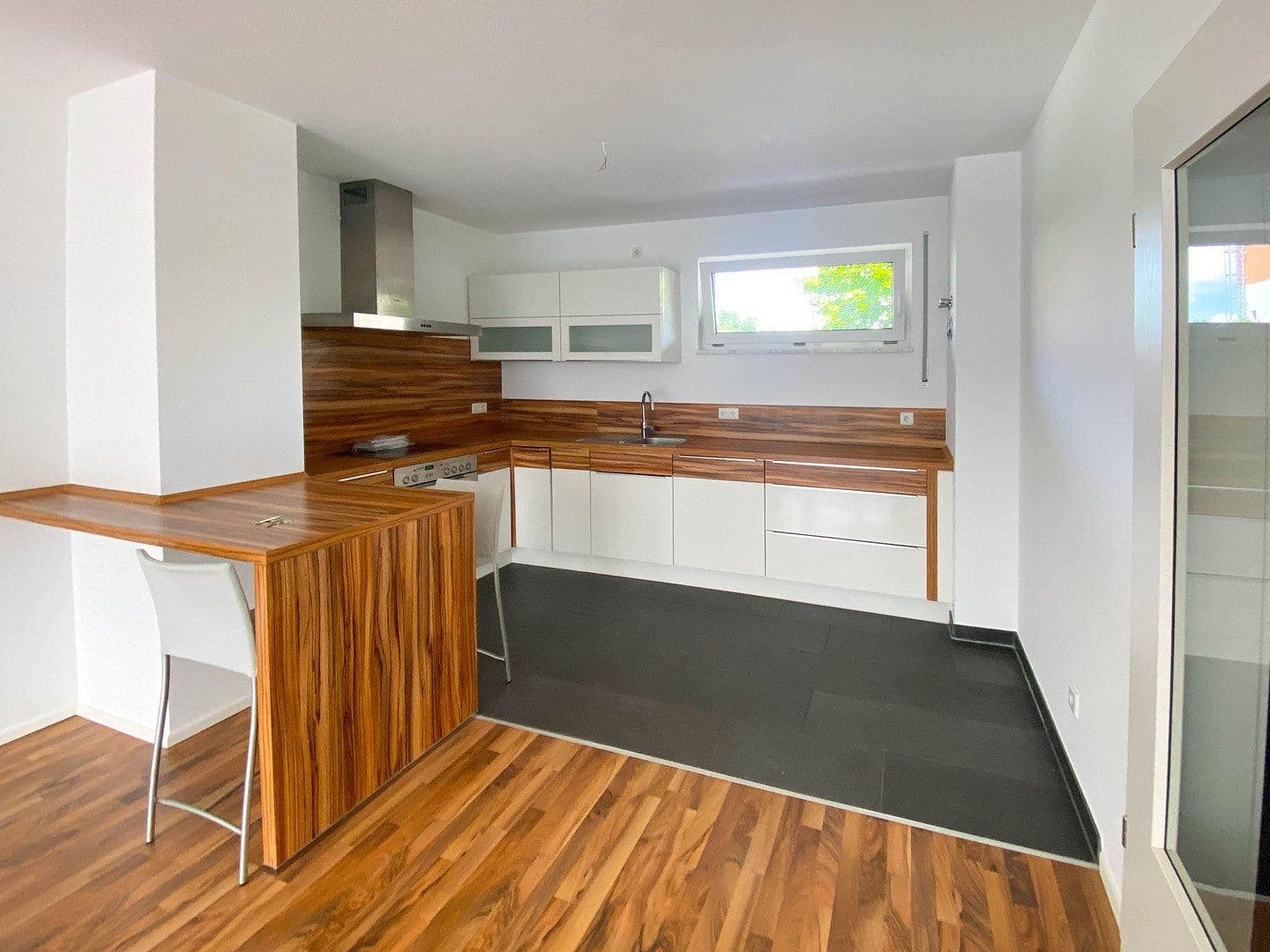 Pronájem bytu 3+1 82 m², Krakauer Straße 5, Nürnberg, Bavorsko Pronájem bytu 3+1 82 m², Krakauer Straße 5, Nürnberg, Bavorsko