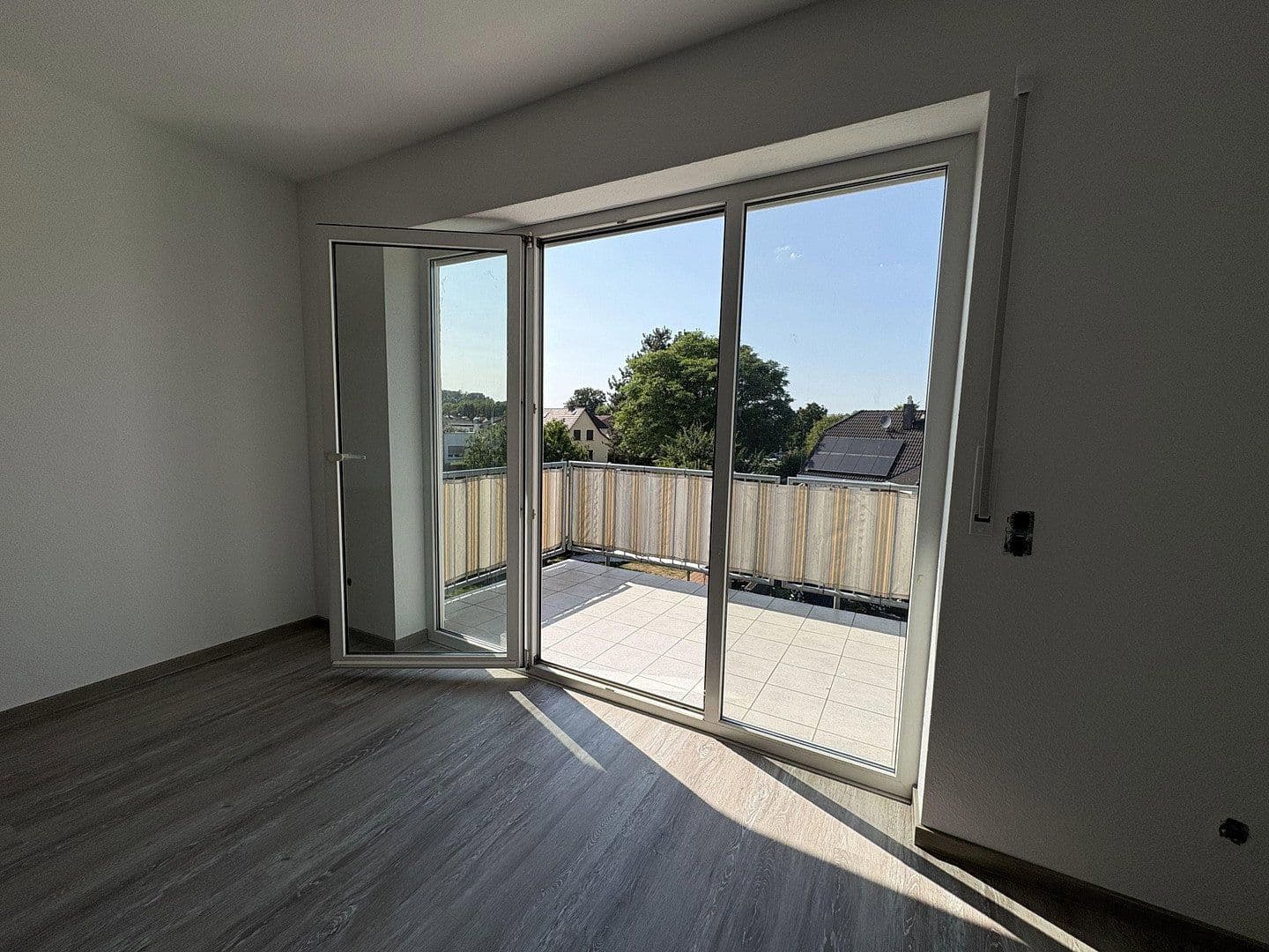 Pronájem bytu 2+1 71 m², Bad Vilbel, Hessen Pronájem bytu 2+1 71 m², Bad Vilbel, Hessen
