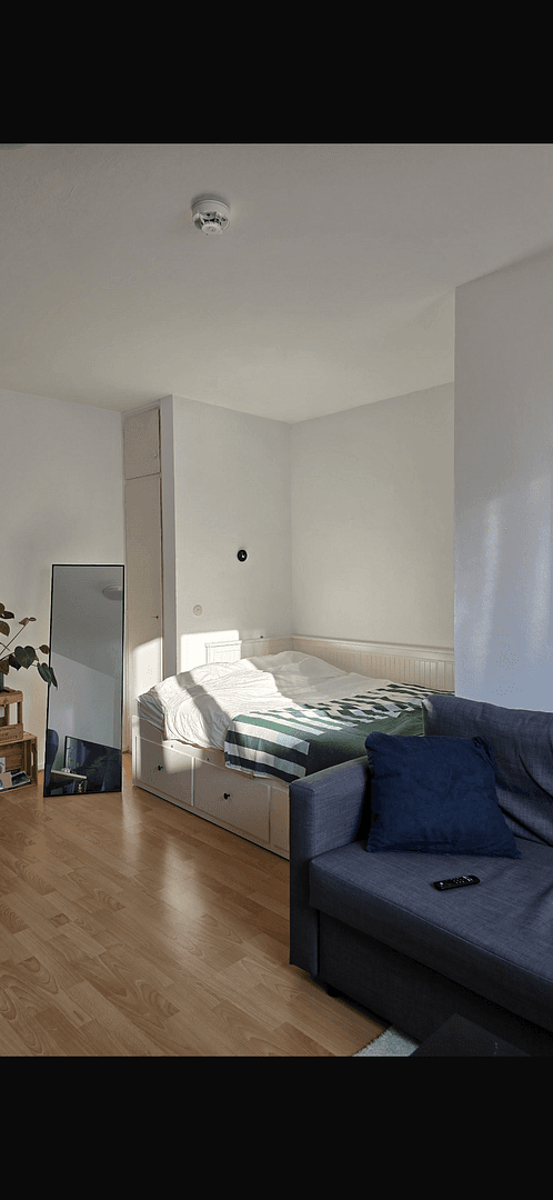 Pronájem bytu 1+1 30 m², Hartwichstraße 9-13, Köln, Severní Porýní-Vestfálsko Pronájem bytu 1+1 30 m², Hartwichstraße 9-13, Köln, Severní Porýní-Vestfálsko