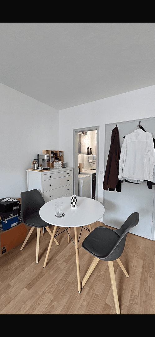 Pronájem bytu 1+1 30 m², Hartwichstraße 9-13, Köln, Severní Porýní-Vestfálsko Pronájem bytu 1+1 30 m², Hartwichstraße 9-13, Köln, Severní Porýní-Vestfálsko