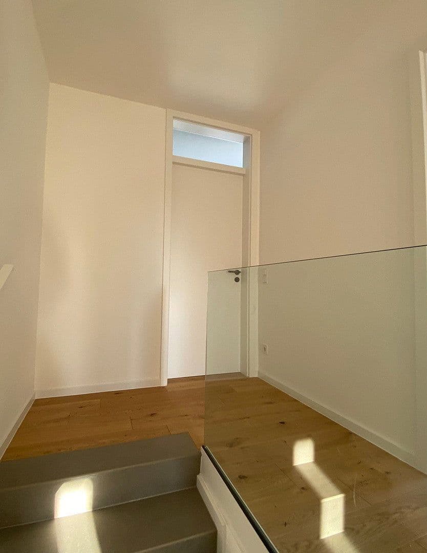 Pronájem domu 154 m², pozemek 245 m², Ingolstadt / Gerolfing, Bavorsko Pronájem domu 154 m², pozemek 245 m², Ingolstadt / Gerolfing, Bavorsko