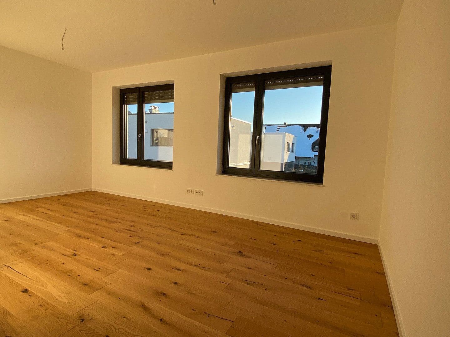 Pronájem domu 154 m², pozemek 245 m², Ingolstadt / Gerolfing, Bavorsko Pronájem domu 154 m², pozemek 245 m², Ingolstadt / Gerolfing, Bavorsko