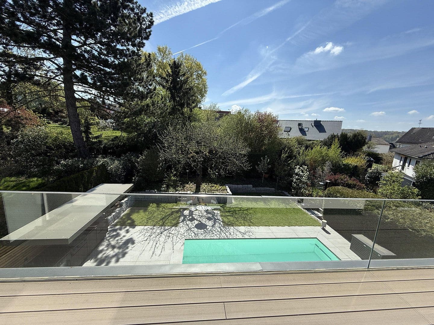 Prodej domu 420 m², pozemek 643 m², Bad Vilbel, Hessen Prodej domu 420 m², pozemek 643 m², Bad Vilbel, Hessen