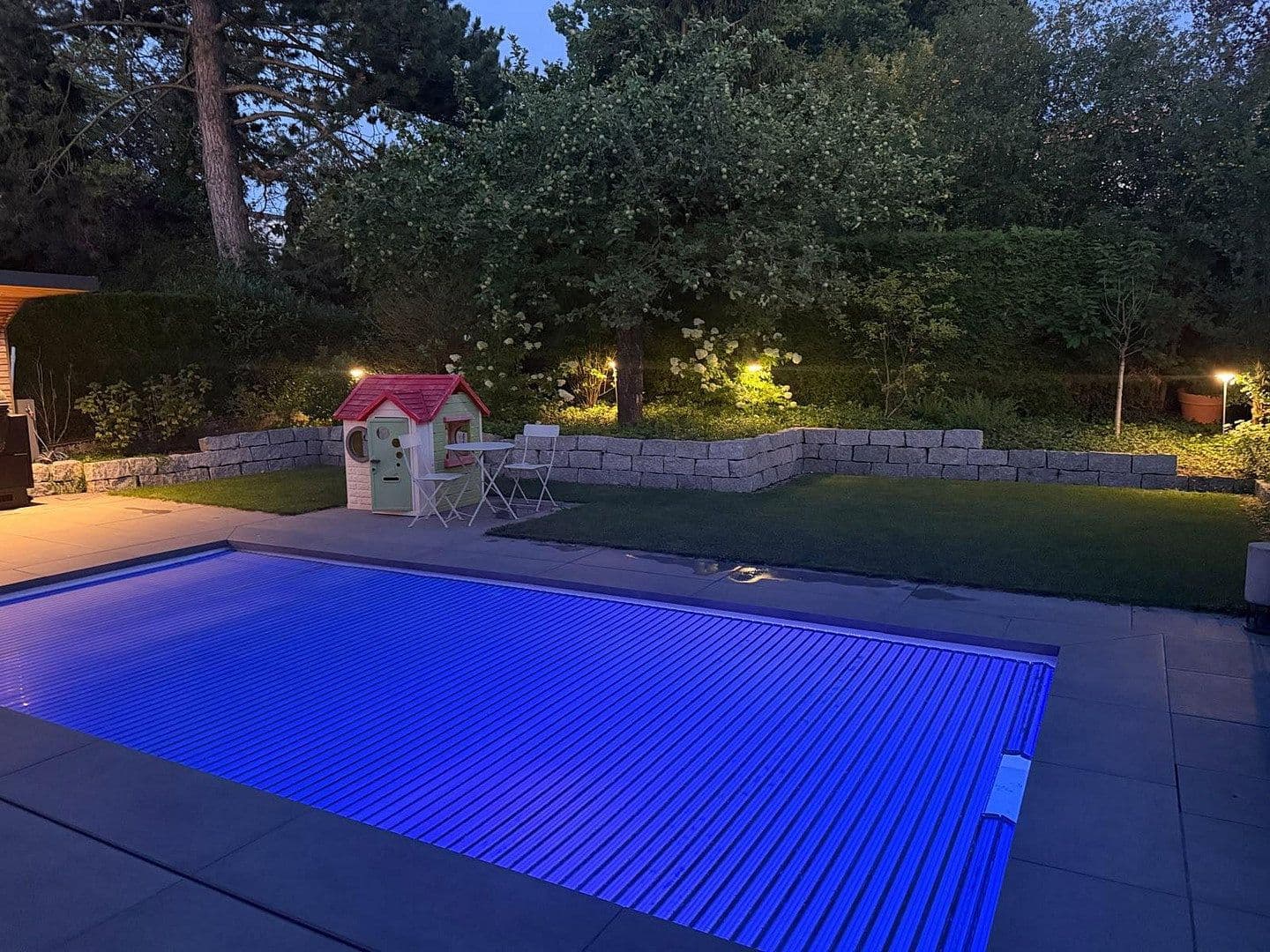 Prodej domu 420 m², pozemek 643 m², Bad Vilbel, Hessen Prodej domu 420 m², pozemek 643 m², Bad Vilbel, Hessen
