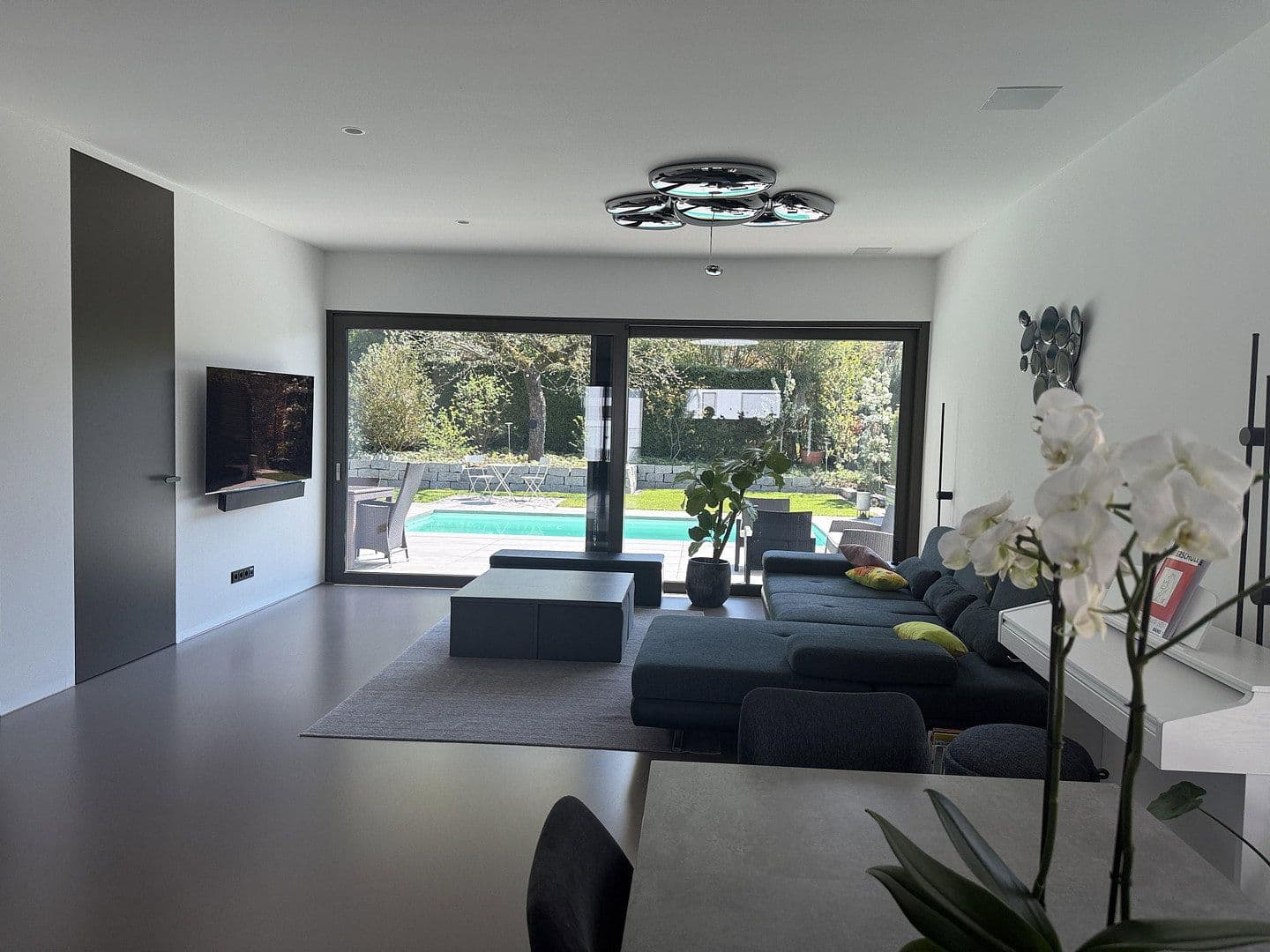 Prodej domu 420 m², pozemek 643 m², Bad Vilbel, Hessen Prodej domu 420 m², pozemek 643 m², Bad Vilbel, Hessen