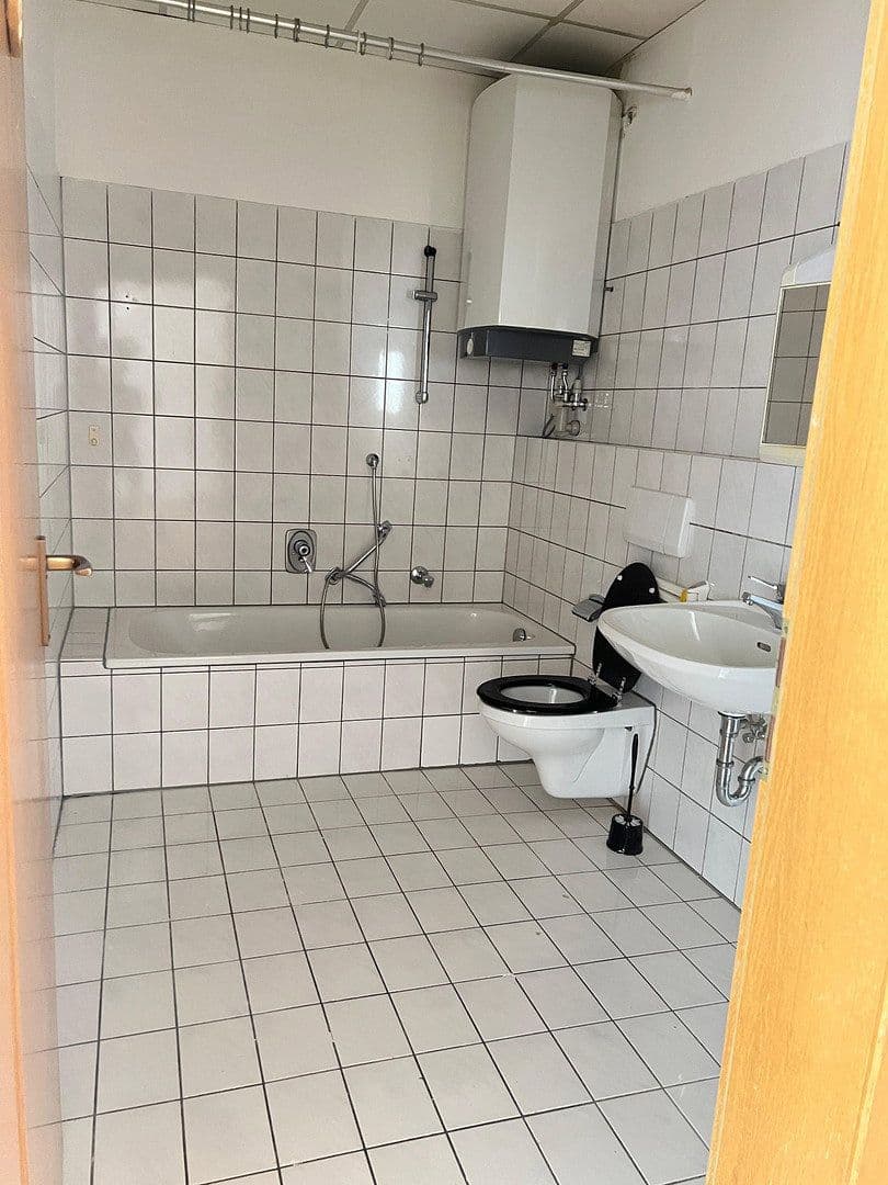 Pronájem bytu 2+1 75 m², Ludwigstraße 70, Wald-Michelbach, Hessen Pronájem bytu 2+1 75 m², Ludwigstraße 70, Wald-Michelbach, Hessen