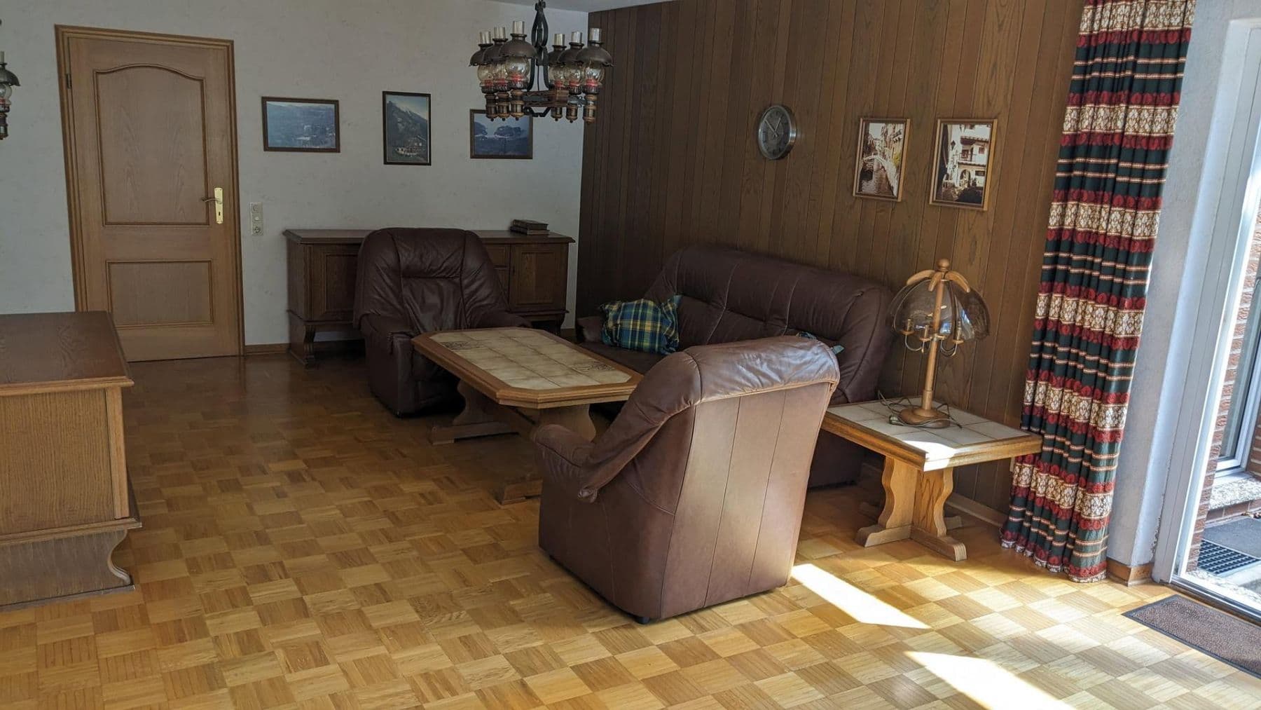 Prodej domu 210 m², pozemek 998 m², Barsinghausen, Dolní Sasko Prodej domu 210 m², pozemek 998 m², Barsinghausen, Dolní Sasko