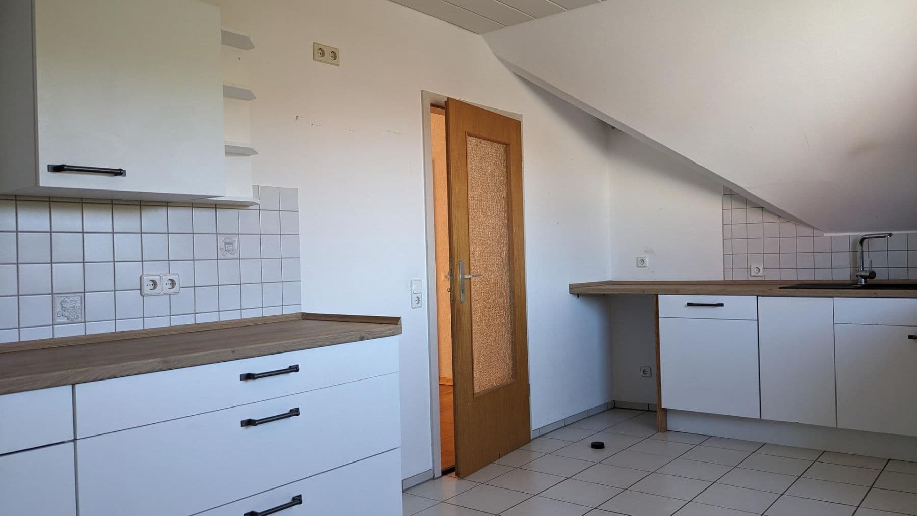 Prodej domu 210 m², pozemek 998 m², Barsinghausen, Dolní Sasko Prodej domu 210 m², pozemek 998 m², Barsinghausen, Dolní Sasko